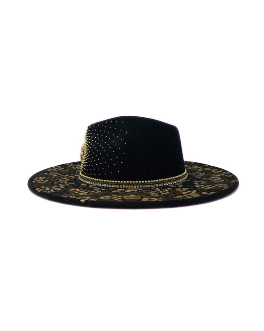 Black wide brim fedora hat. Gold metal & crystal leopard motive, hand painted metallic gold leopard print, embellished with gold metal clasped crystals & pearl like rhinestones. ladies day, festival hat, crystals, felt hat, boho, festival outfit, hat, handmade hat, festival wardrobe, gold hat, party hat